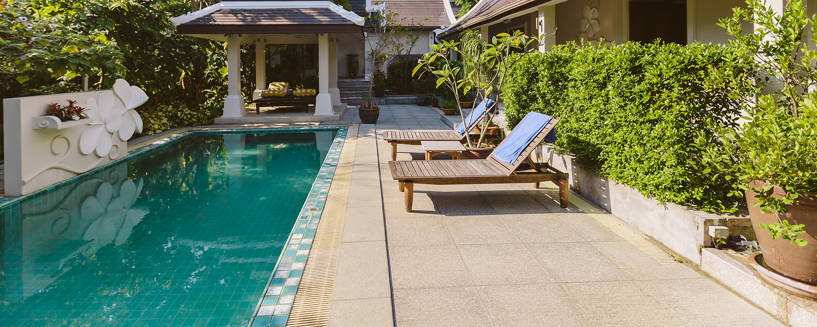carrelage pour piscine extérieure