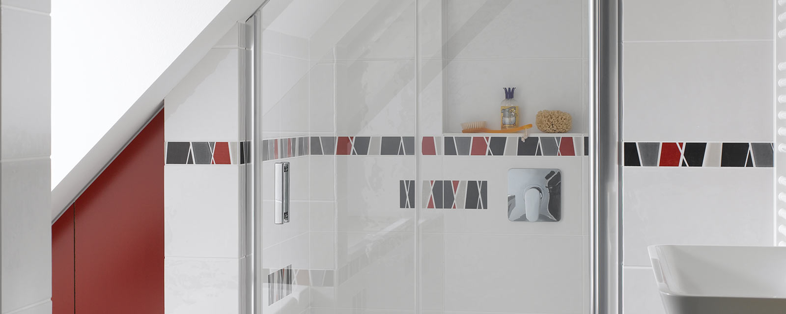 Pose de frise en carrelage