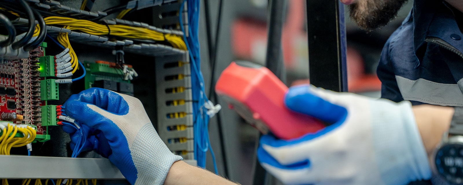 onduleurs et régulateurs de tension