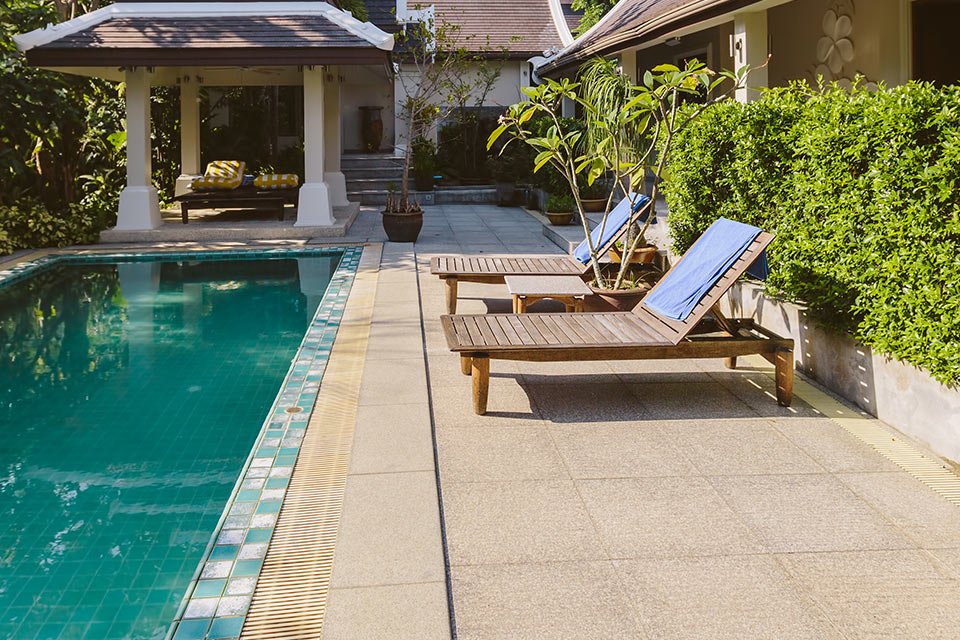 carrelage pour piscine extérieure
