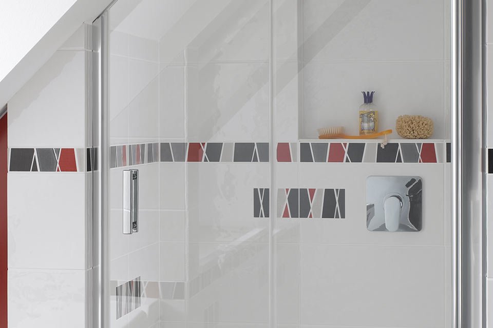 Pose de frise en carrelage