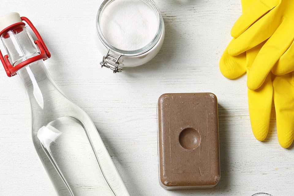 Le vinaigre blanc pour nettoyer le carrelage