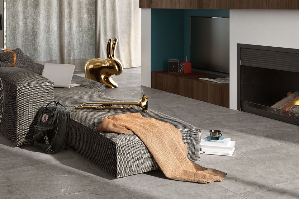 Cuisine équipée de carrelage extra fin