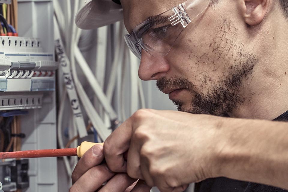 compétences electricien