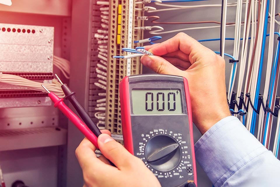 artisan électricien