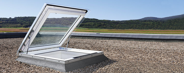 Fenetre Pour Toit Plat Ouvrante Iwindow 70x70 Cm