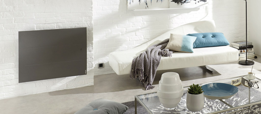 radiateur électrique mural installé dans la salon